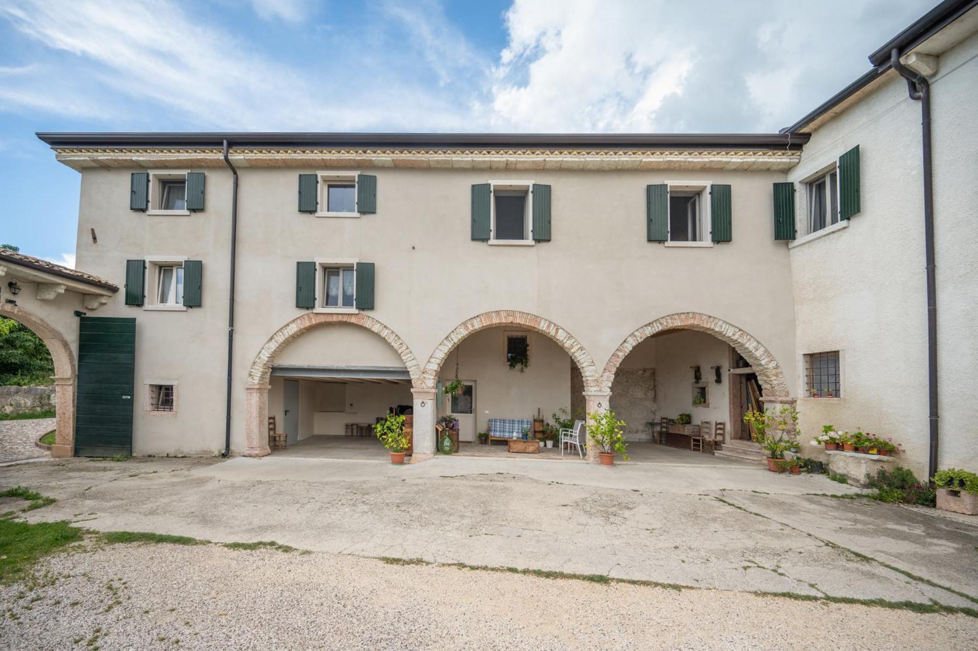 Apartment 1780 Caprino Veronese